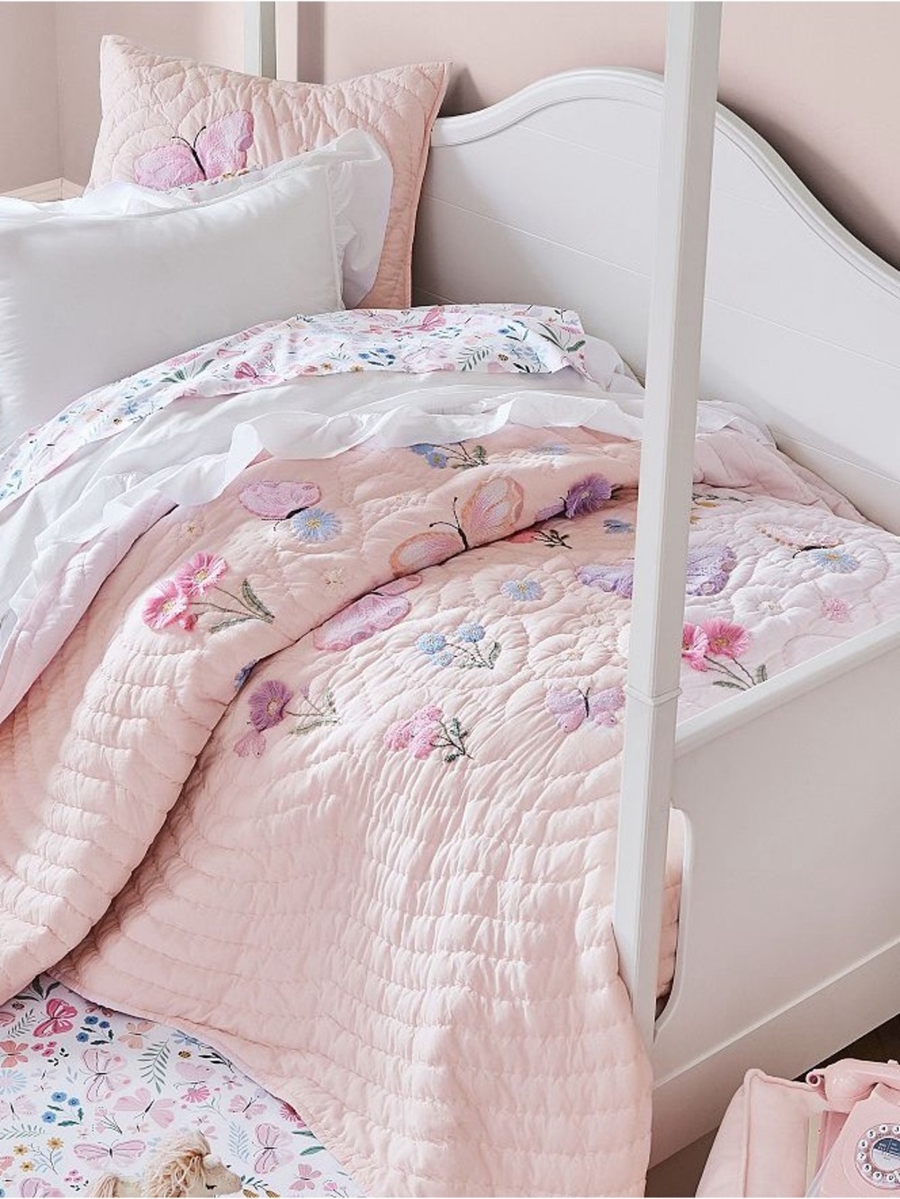 Pottery Barn Kids Full/Queen wildflower Butterfly Quilt Comforter